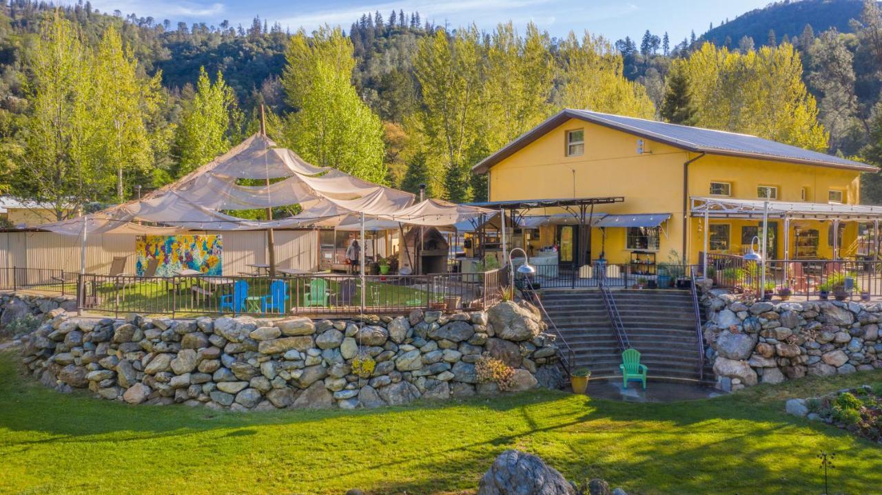 Strawhouse Resorts Big Bar Kültér fotó